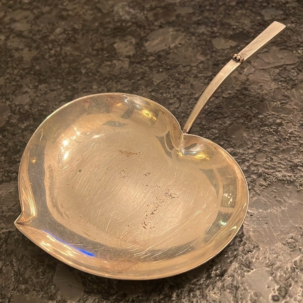 Hickman Pottstown Silver Plated Vintage Heart Leaf Shape Dish